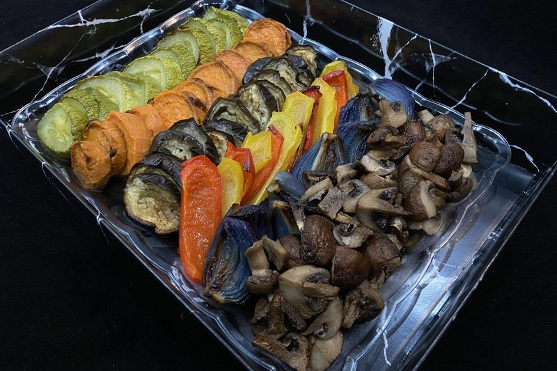 ירקות אנטיפסטי מגשי אירוח פינגר פוד קייטרינג אירועים כיבודים כשר בתל אביב